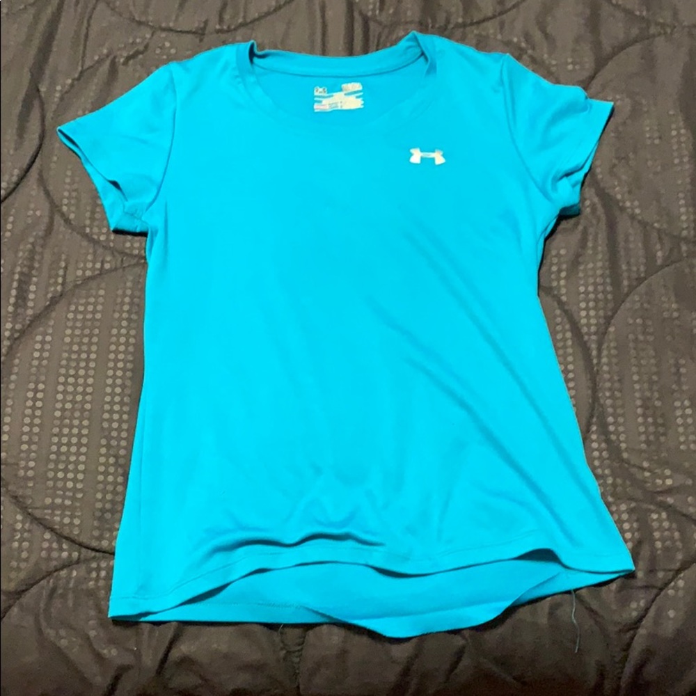 Sporty shirt for sports or everyday